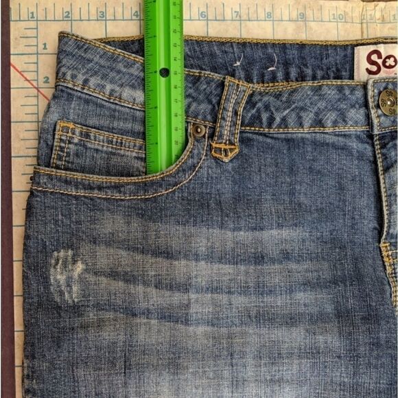 SO  BRAND JUNIOR'S SIZE 17 JEAN SHORTS - Picture 4 of 11